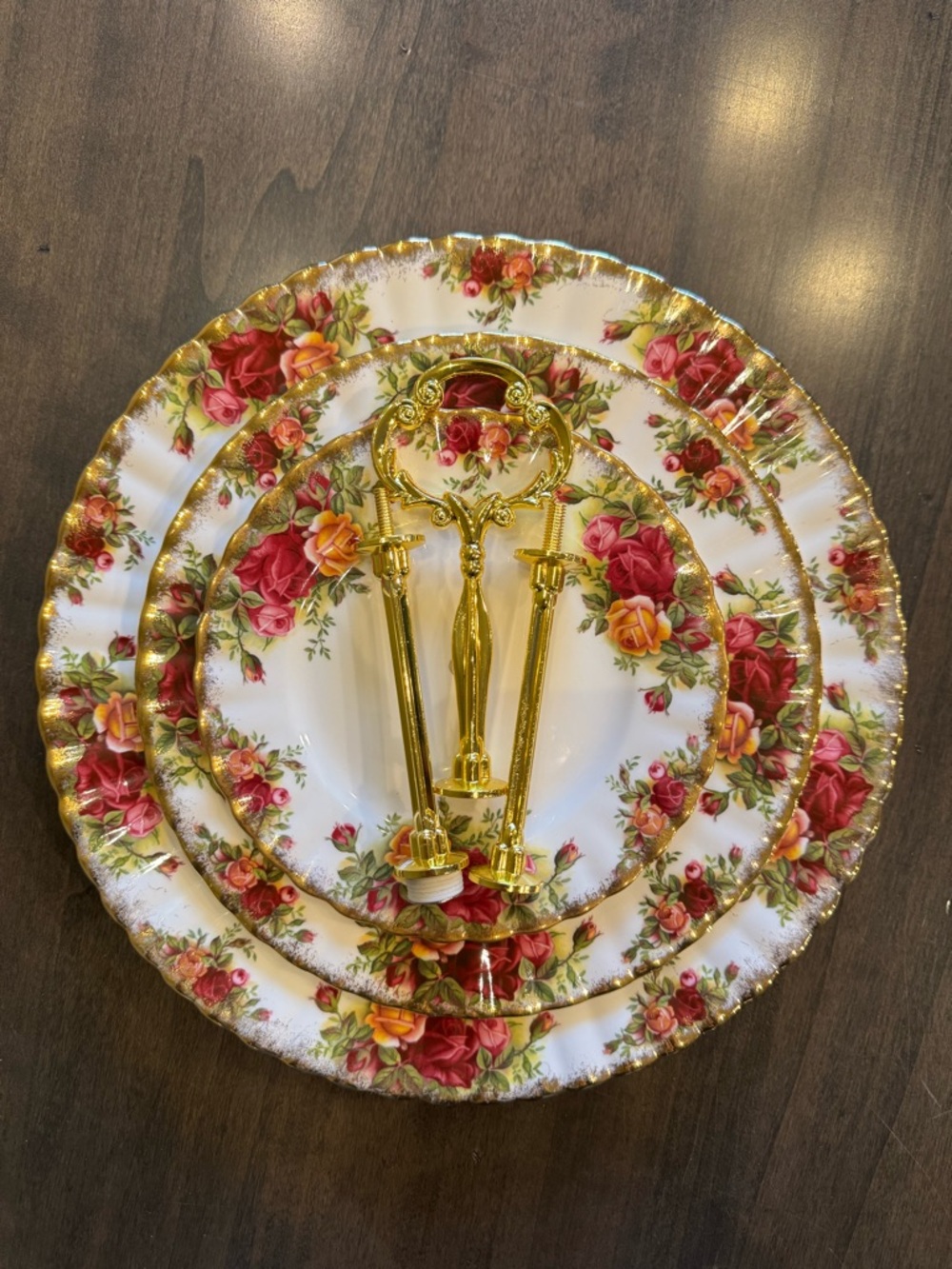 Royal Albert England Old country Roses 3 tier Cake Stand